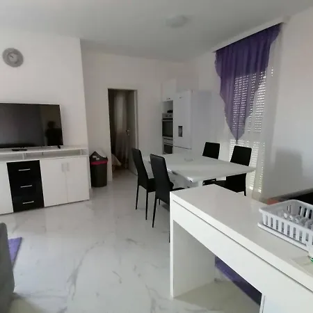 Vila Slavica Vir Exterior photo