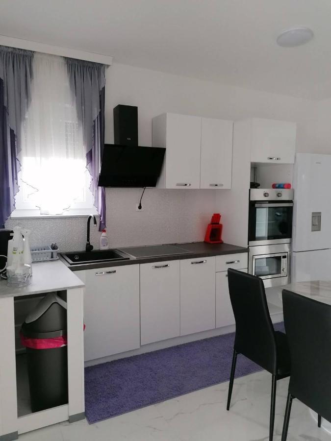 Slavica Apartment *