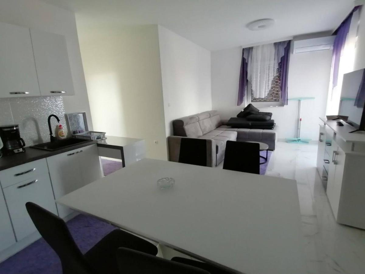 Apartment Slavica *